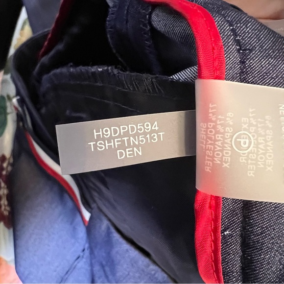 Tommy Hilfiger Dark Indigo Wide-Leg Pants - Size 8 - Picture 7 of 11